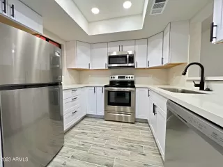 Photo #5: 6705063 Listing