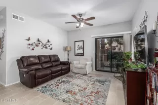 Photo #2: 6705142 Listing