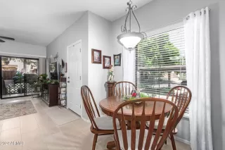 Photo #3: 6705142 Listing