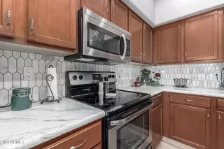 Photo #6: 6705142 Listing