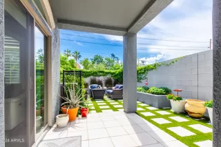 Photo #6: 6705258 Listing