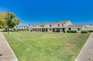 Photo #3: 6705384 Listing