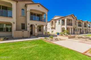 Photo #2: 6705405 Listing 