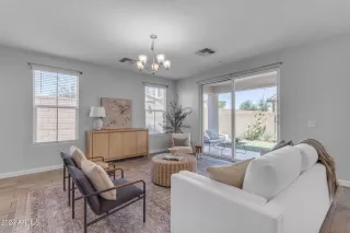 Photo #4: 6705518 Listing