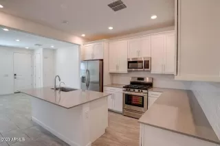 Photo #5: 6705542 Listing 