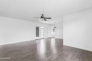 Photo #5: 6705931 Listing 