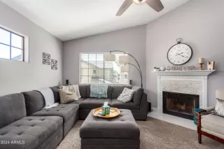 Photo #2: 6706072 Listing