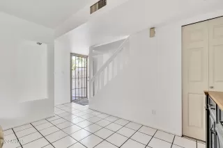 Photo #3: 6706338 Listing 