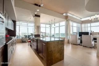 Photo #3: 6706419 Listing 