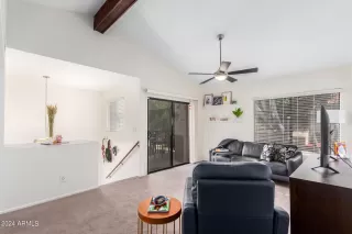 Photo #4: 6706870 Listing