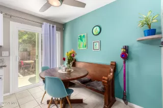 Photo #5: 6706904 Listing