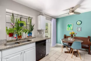 Photo #6: 6706904 Listing