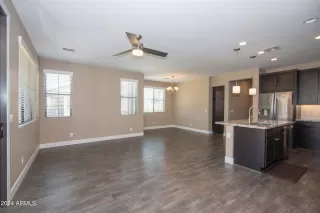 Photo #3: 6707196 Listing