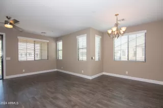 Photo #4: 6707196 Listing