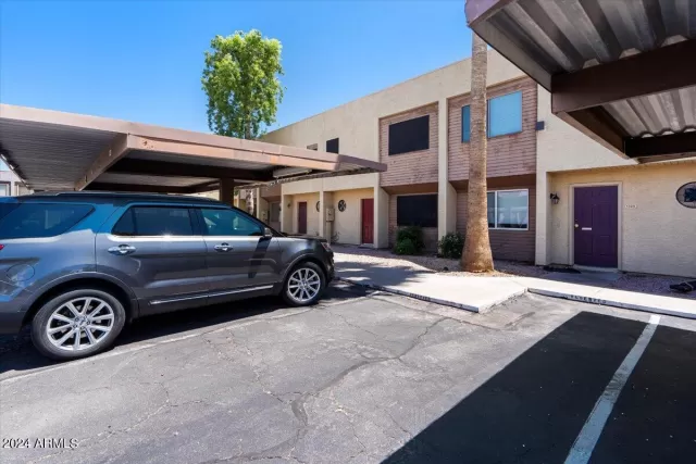 MLS: 6707319 Condo For Sale