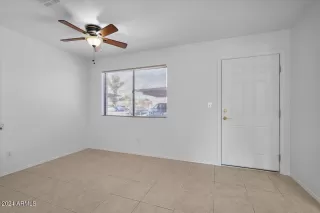 Photo #5: 6707319 Listing