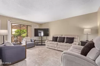 Photo #3: 6707537 Listing