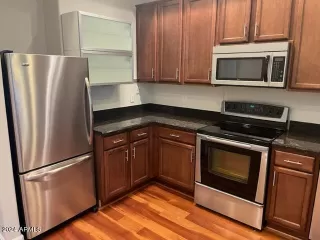 Photo #5: 6707689 Listing