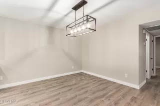 Photo #3: 6707724 Listing