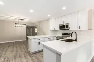 Photo #4: 6707724 Listing