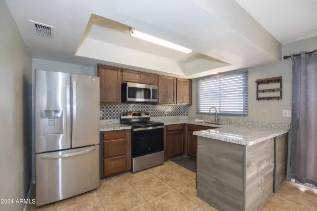 MLS: 6707757 Condo For Sale