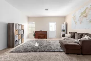 Photo #2: 6708044 Listing