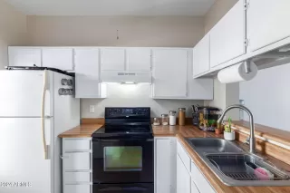 Photo #3: 6708044 Listing