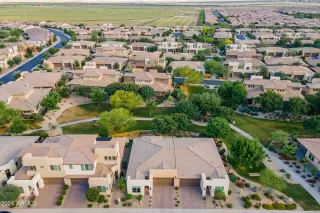 Photo #2: 6708189 Listing