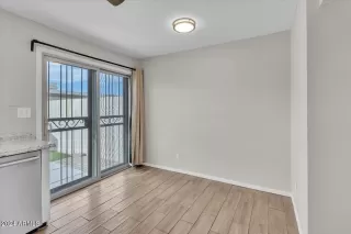 Photo #2: 6708219 Listing