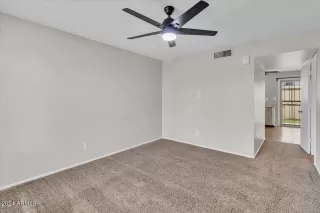 Photo #3: 6708219 Listing