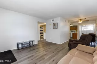 Photo #1: 6708278 Listing 