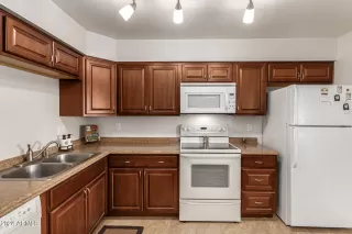 Photo #5: 6708505 Listing 