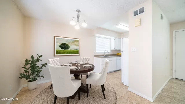 MLS: 6708747 Condo For Sale