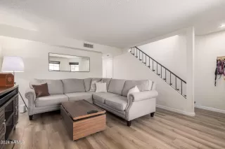 Photo #1: 6709070 Listing