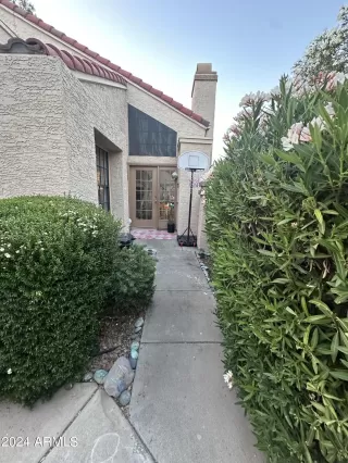 Photo #1: 6709226 Listing