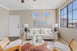 Photo #4: 6709340 Listing