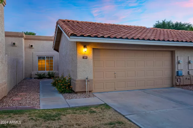 MLS: 6709471 Condo For Sale