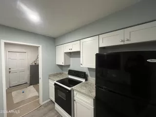 Photo #2: 6709778 Listing