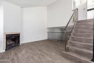 Photo #5: 6709926 Listing