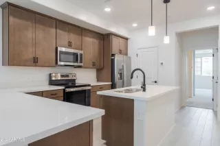 Photo #1: 6710069 Listing 