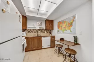 Photo #4: 6710142 Listing 