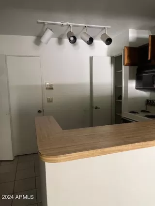 Photo #4: 6710673 Listing