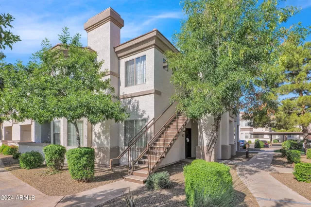 MLS: 6710780 Condo For Sale