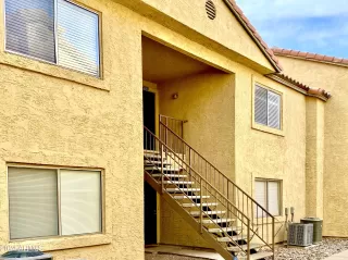 Photo #4: 6710902 Listing