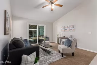 Photo #2: 6710984 Listing