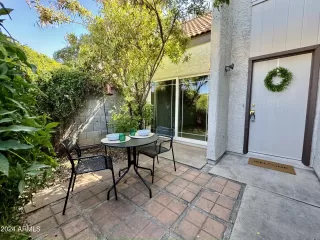 Photo #1: 6711173 Listing