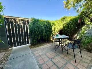 Photo #2: 6711173 Listing