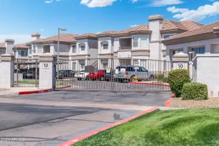 Photo #2: 6711265 Listing