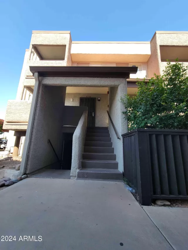 MLS: 6711284 Condo For Sale