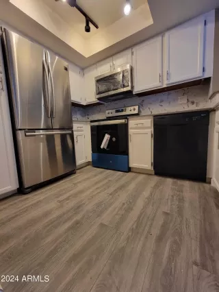 Photo #3: 6711284 Listing 